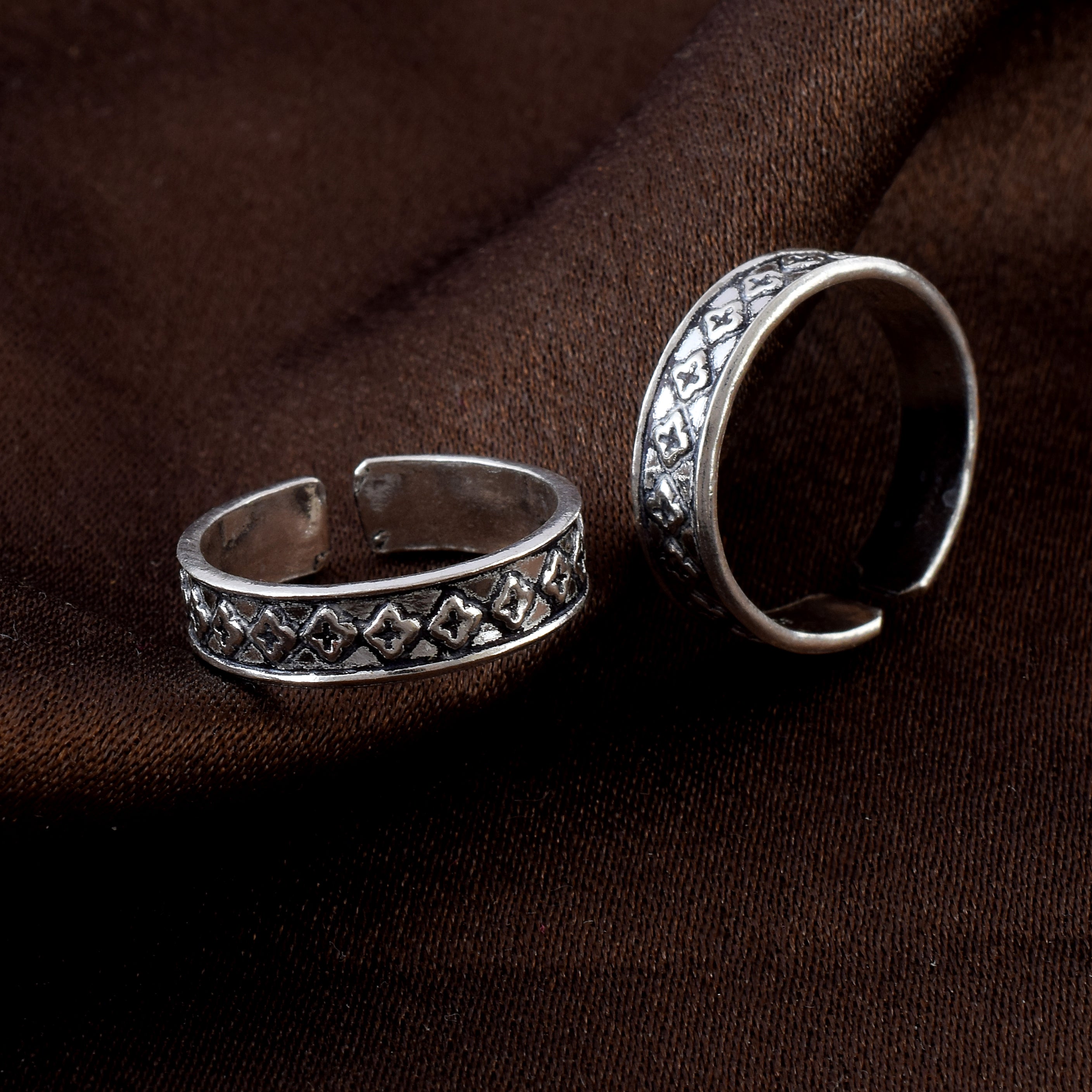 Oxidized Silver Toe Rings