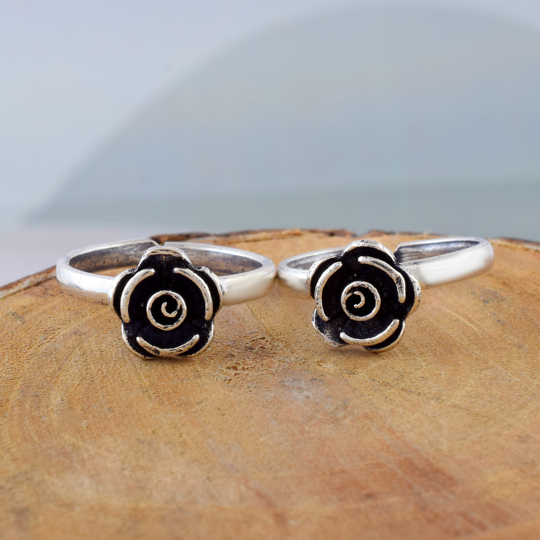 Oxidized Rose Motif Bichiya Pair