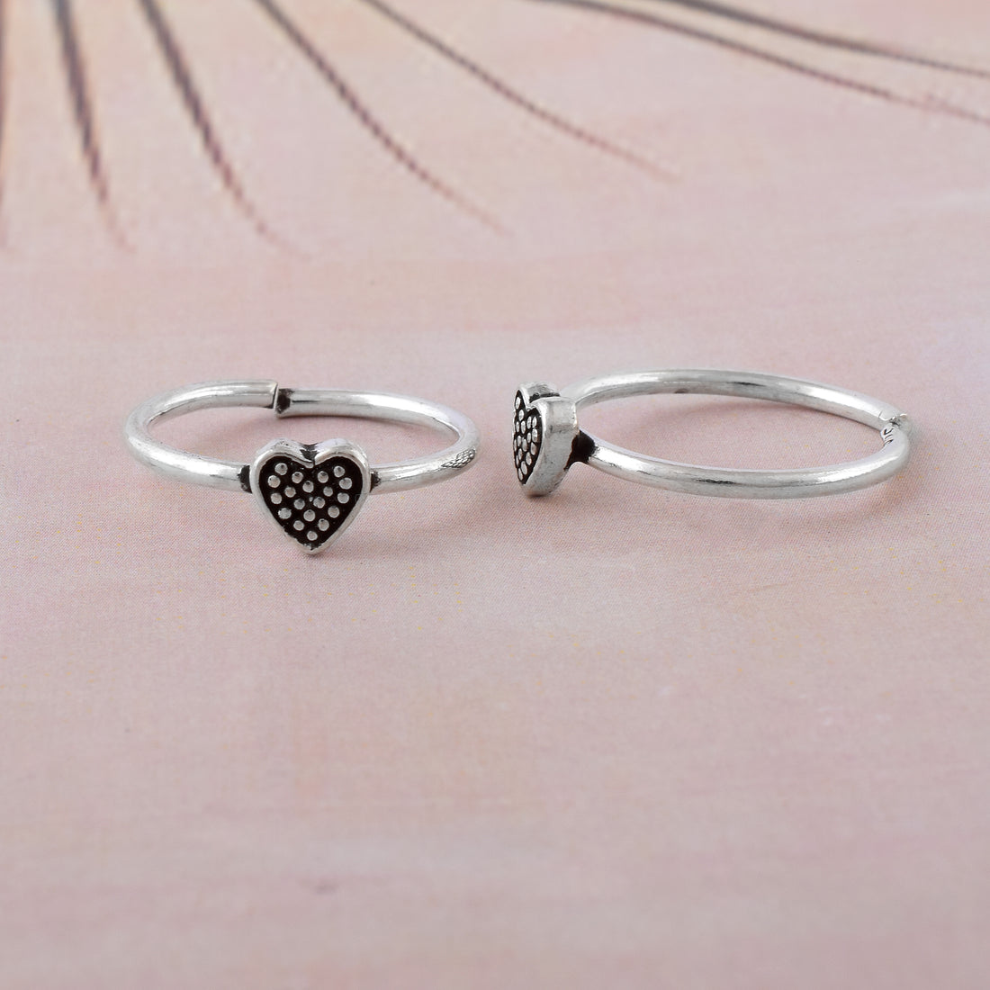 Silver Dotted Heart Toe Rings