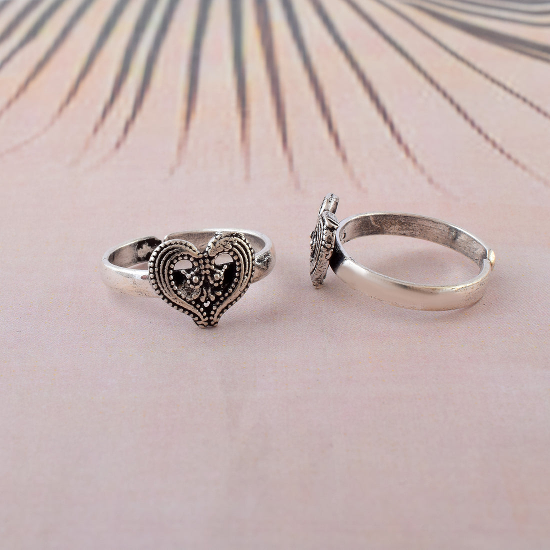 Oxidized Filigree Heart Bichiya