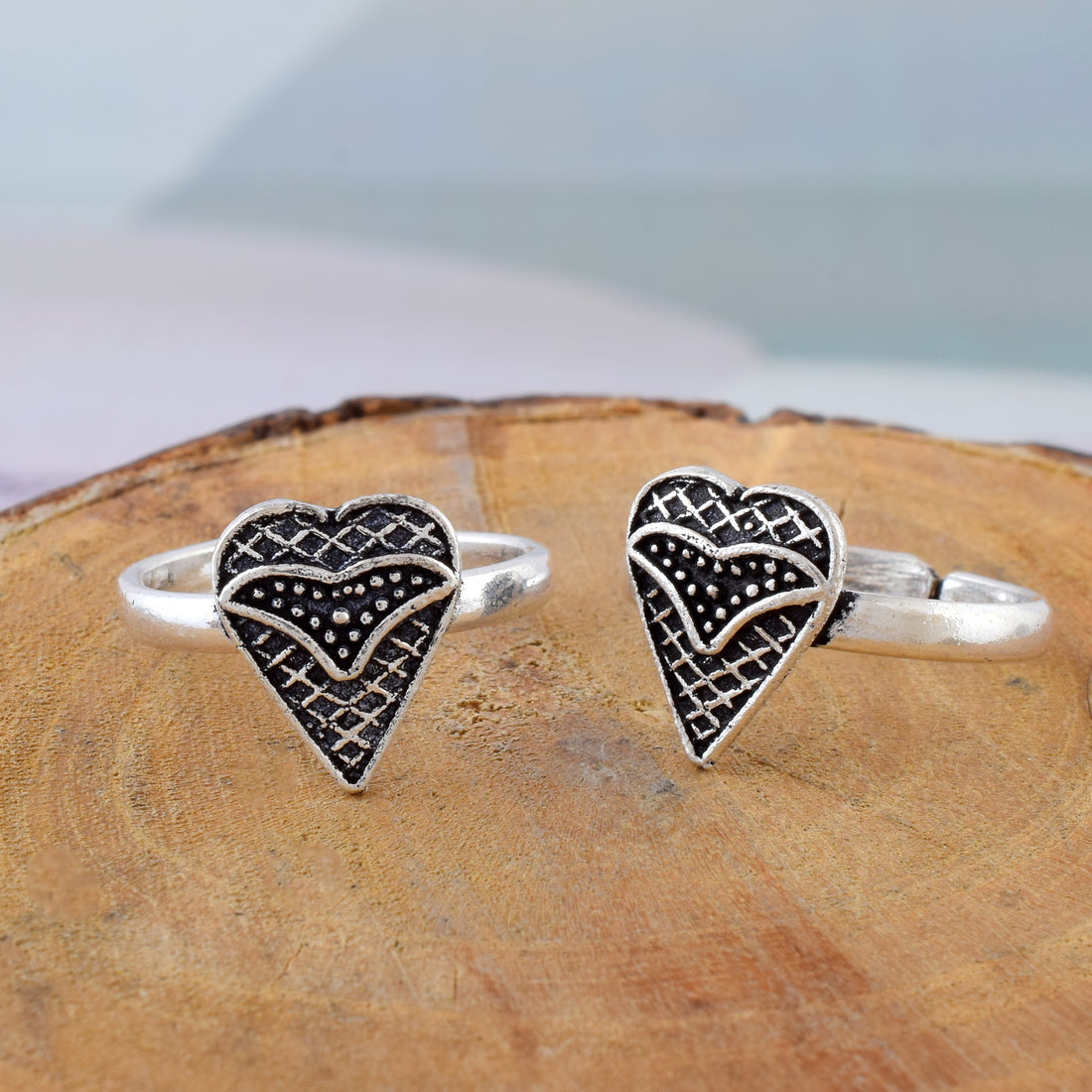 Women Oxidised Toe Ring