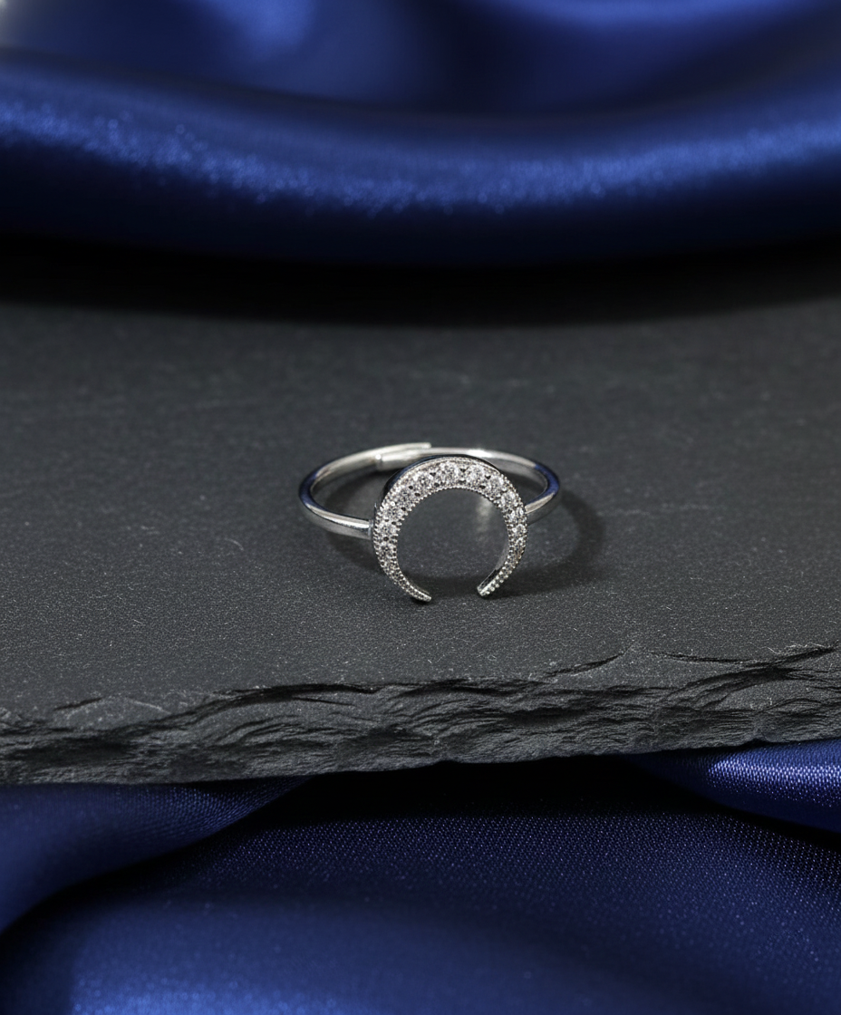 Sparkling Silver Moon Motif Ring