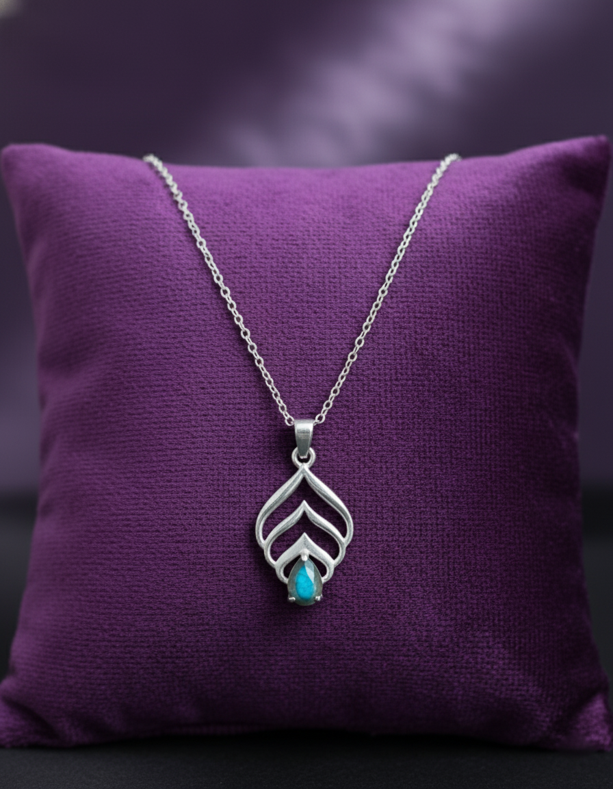 Modern Labradorite Sterling Silver Necklace