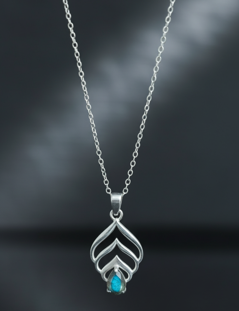 Modern Labradorite Sterling Silver Necklace