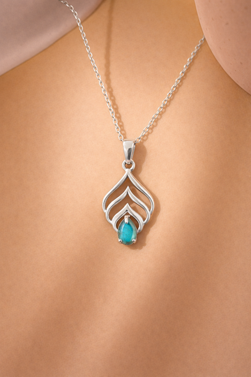 Modern Labradorite Sterling Silver Necklace